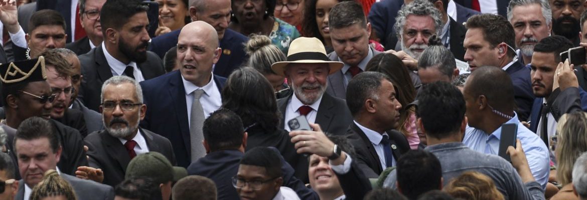 Autoridades pedem responsabilização por tentativa de golpe