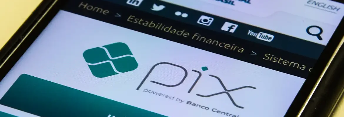 Lula faz Pix para desmentir notícia falsa sobre taxação