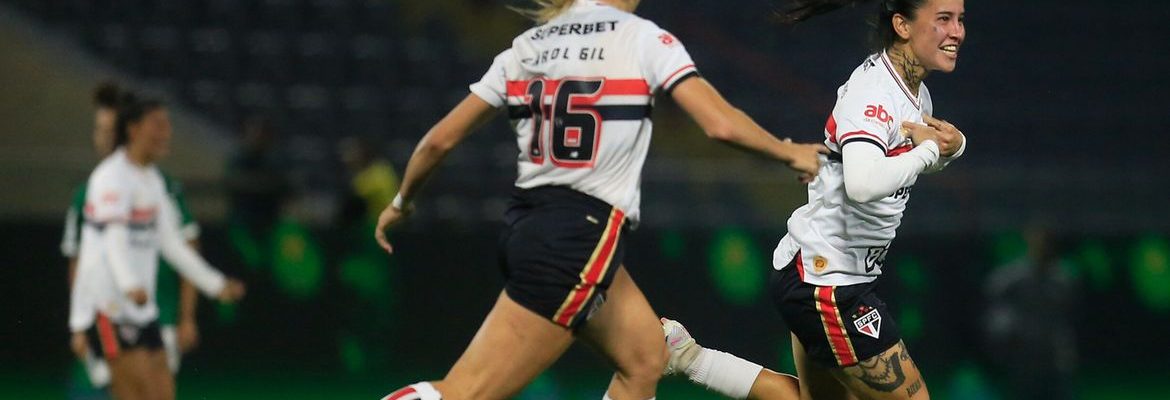 São Paulo vence Palmeiras e sobe para 4º lugar no Brasileirão Feminino
