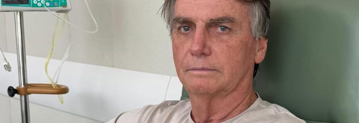 Jair Bolsonaro tem alta após três semanas internado em Brasília