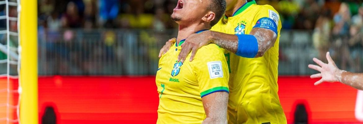 Copa do Mundo de beach soccer: Brasil goleia Omã por 11 a 1