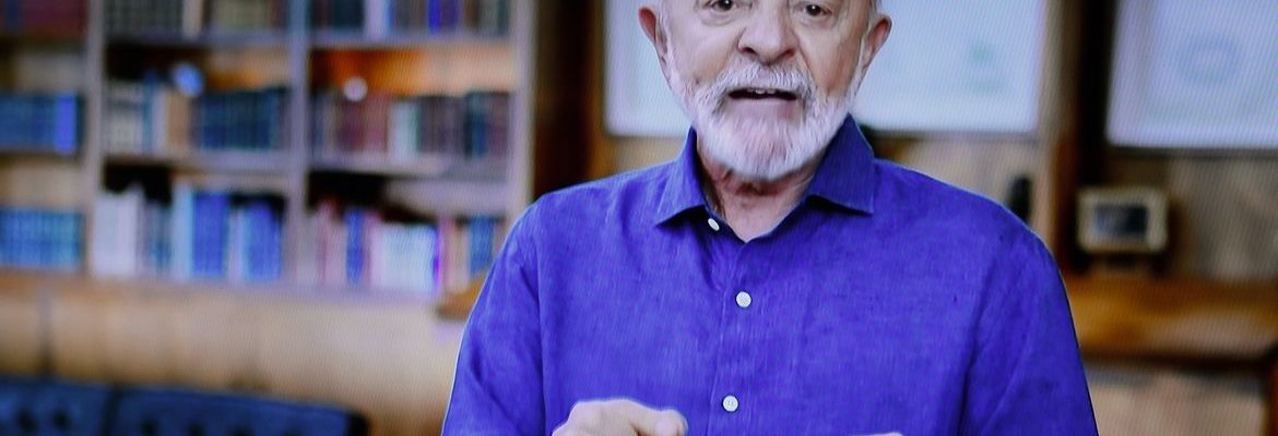 Lula defende debate sobre fim da escala 6×1 e aborda fraude no INSS