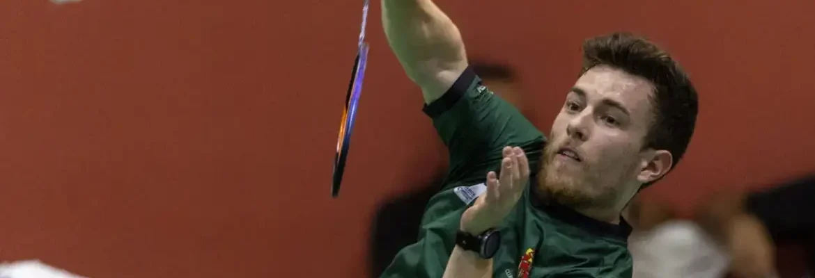 Vitor Tavares é ouro em Torneio Internacional de Badminton no Bahrein
