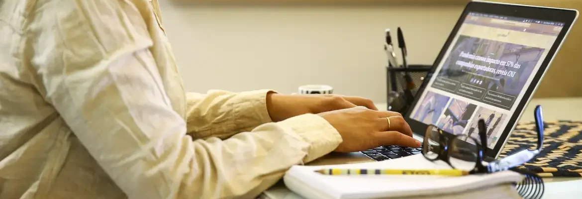 Pesquisa revela condições precárias do trabalho remoto no mundo