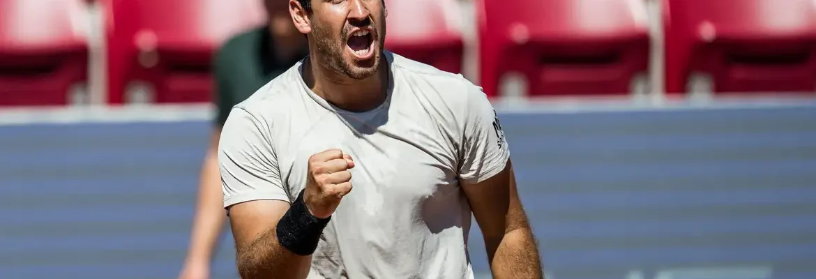 Orlando Luz vence duelo brasileiro e vai às quartas em Roland Garros