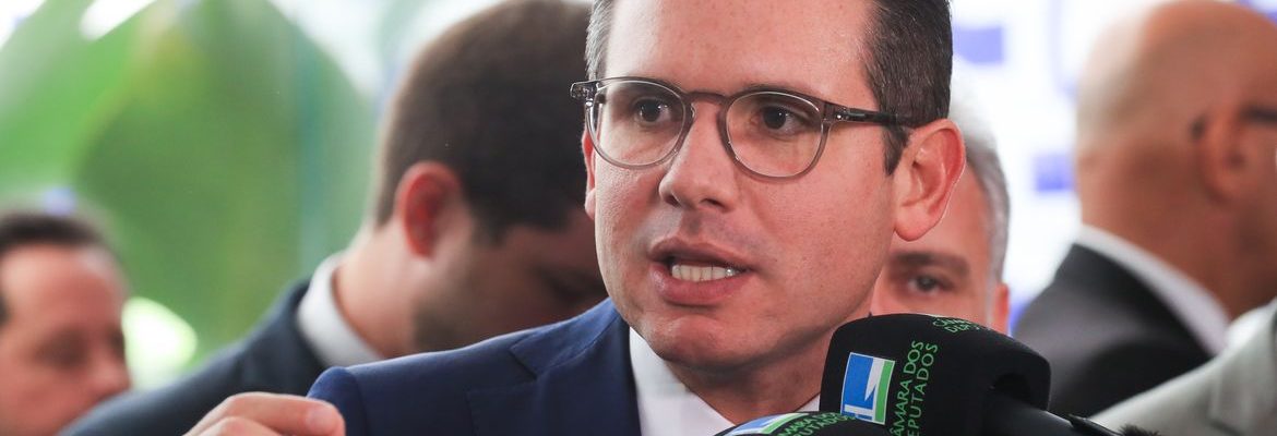 Motta diz que vai levar ao plenário perda do mandato de Carla Zambelli