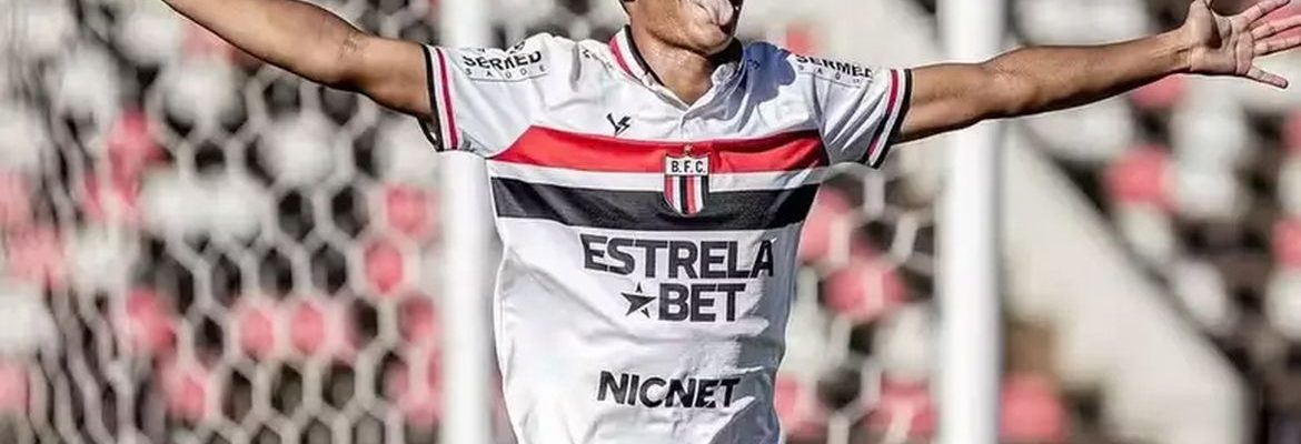 Pedro Severino recebe alta após 98 dias de tratamento