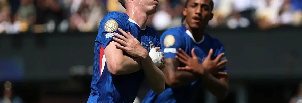 Sob a batuta de Palmer, Chelsea derrota PSG para conquistar o mundo