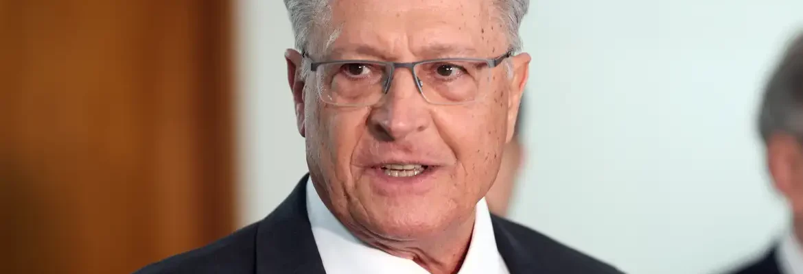 Alckmin desembarca no México e tem reunião com setor privado