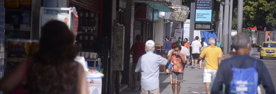 Brasil abre 129,8 mil postos formais de trabalho em julho