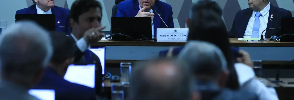 PEC da Blindagem abre portas do Congresso ao crime, diz relator