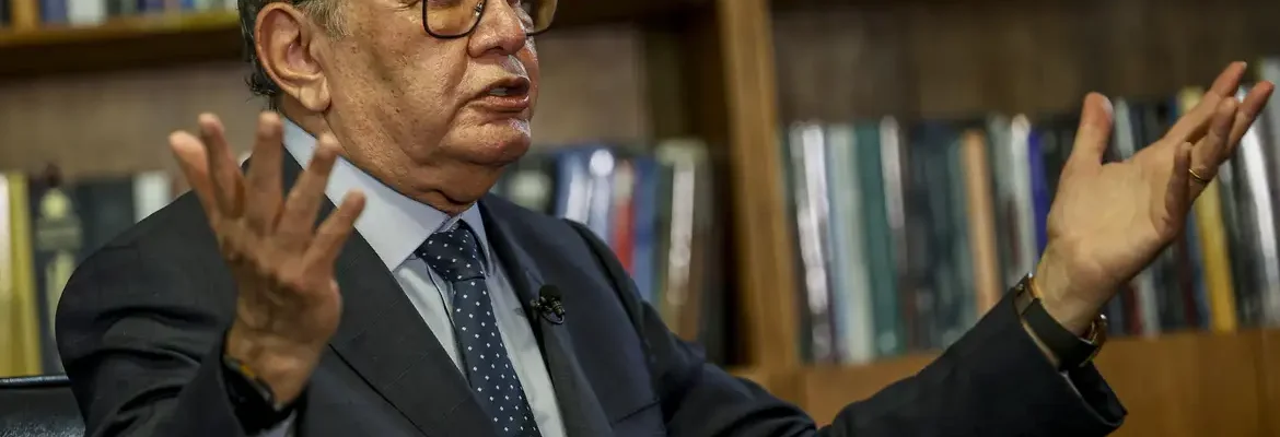 Gilmar nega pedido da AGU para reconsiderar decisão sobre impeachment