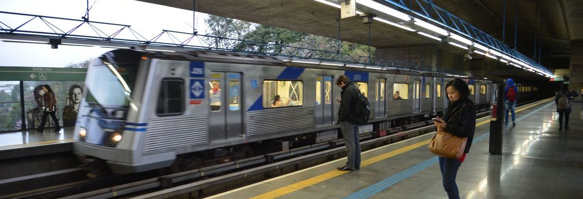 Linhas do Metrô de São Paulo começam a funcionar 24 horas aos sábados
